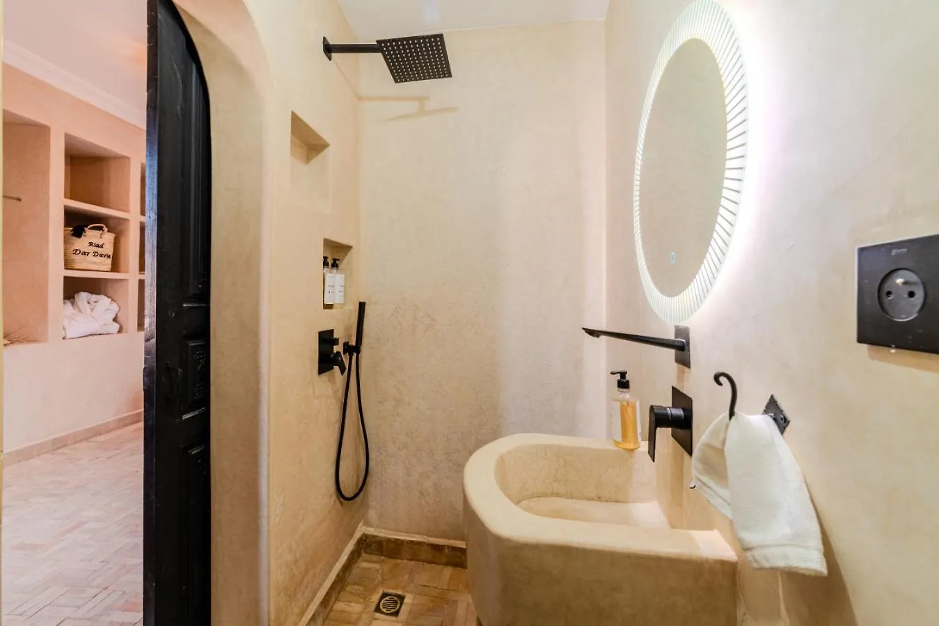 Riad Dar Davia - Jacuzzi Rooftop - Breakfast Marrakesh