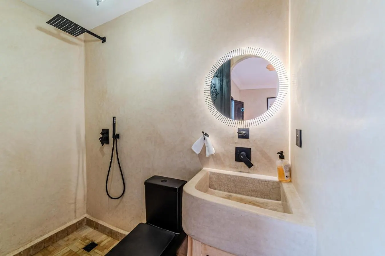 Riad Dar Davia - Jacuzzi Rooftop - Breakfast Marrakesh