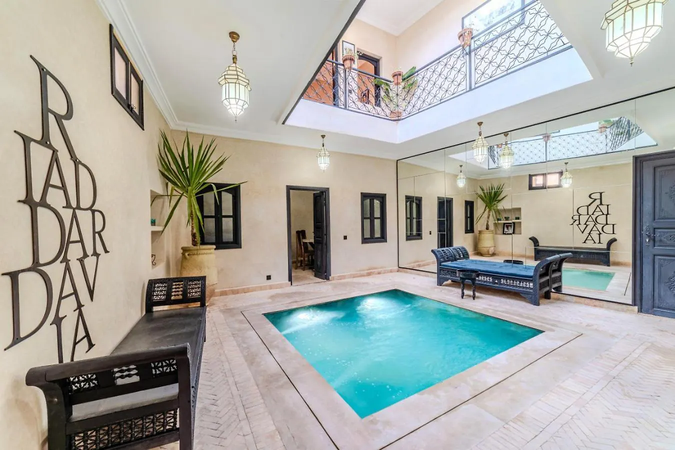Riad Dar Davia - Jacuzzi Rooftop - Breakfast Marrakesh