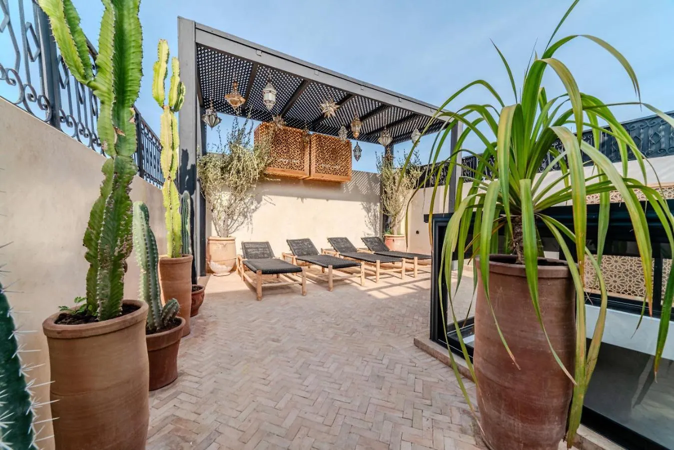 Riad Dar Davia - Jacuzzi Rooftop - Breakfast Marrakesh Morocco