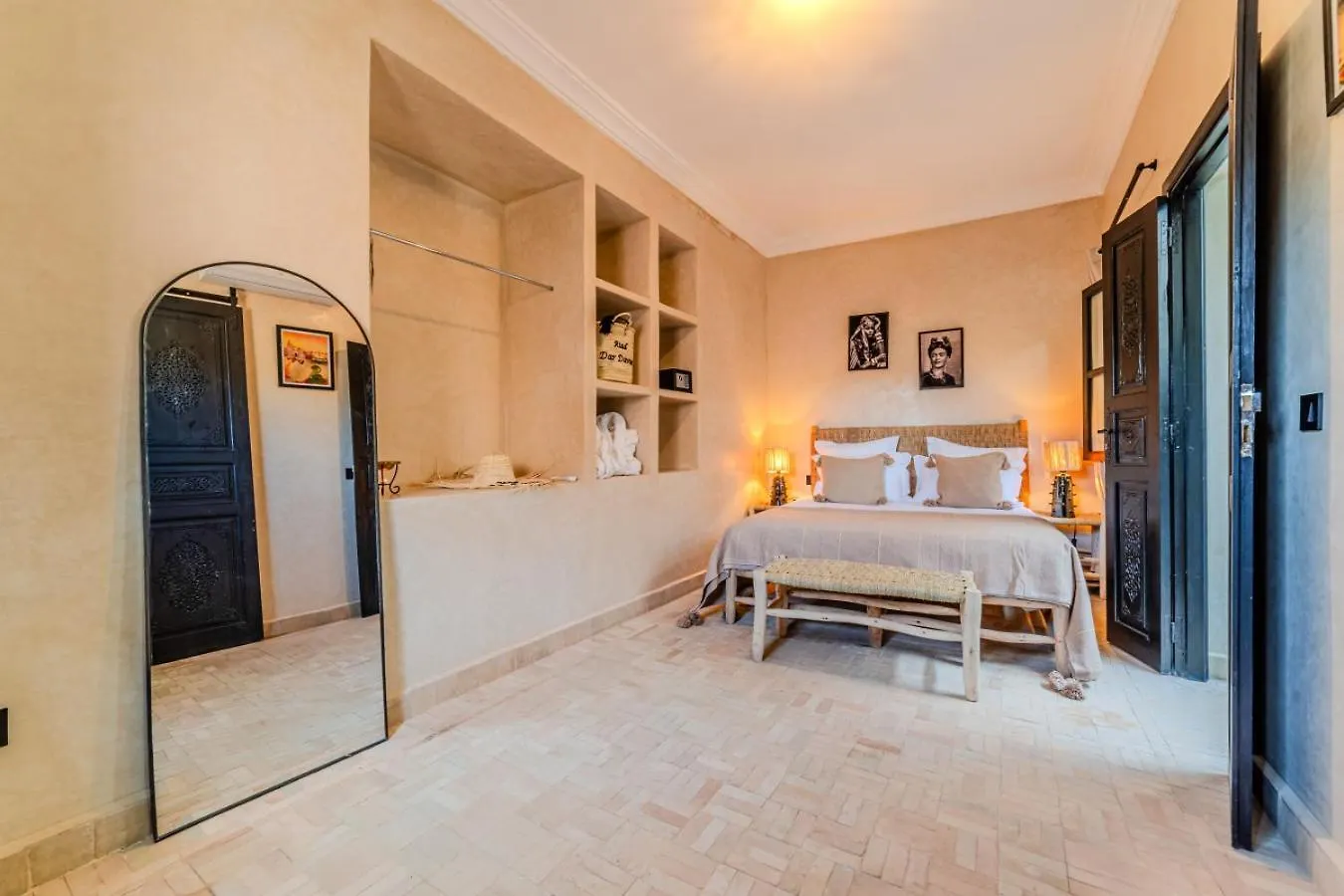 Riad Dar Davia - Jacuzzi Rooftop - Breakfast Marakeş