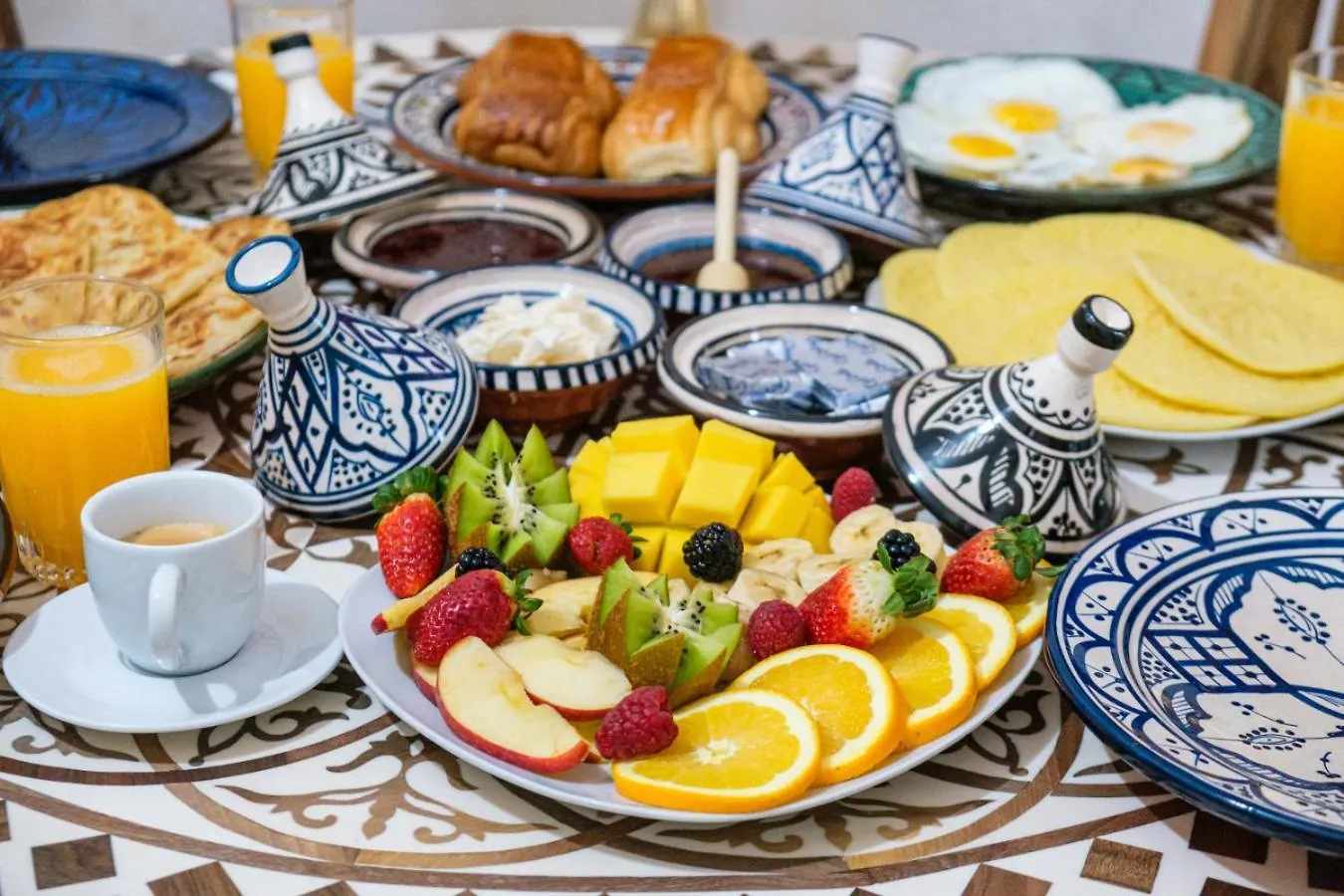 Riad Dar Davia - Jacuzzi Rooftop - Breakfast Marakeş Fas