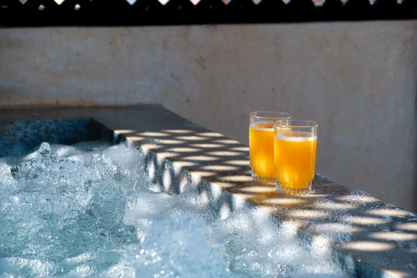 Riad Dar Davia - Jacuzzi Rooftop - Breakfast Marakeş